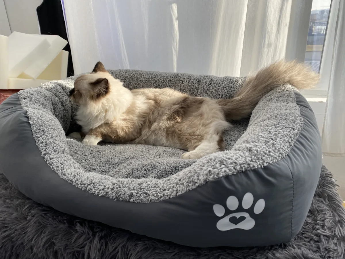Легло с лапичка за котки сив - L