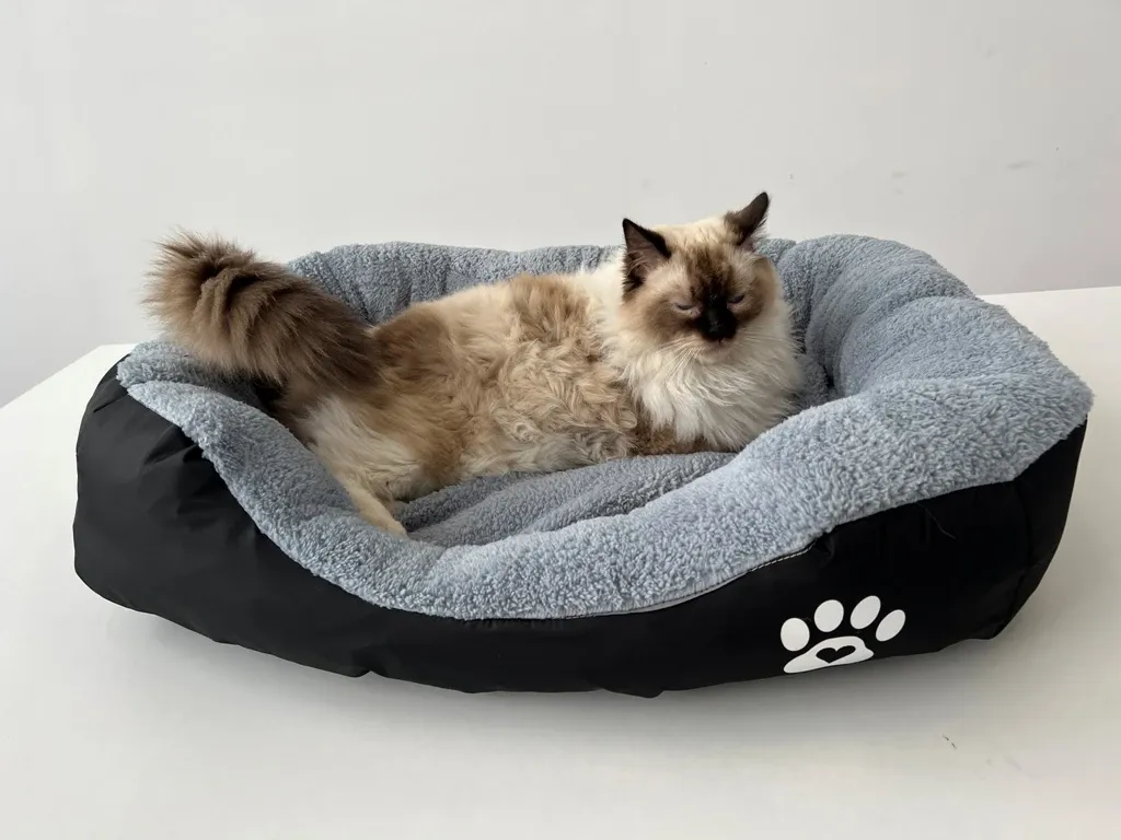 Легло с лапичка за котки черен - L